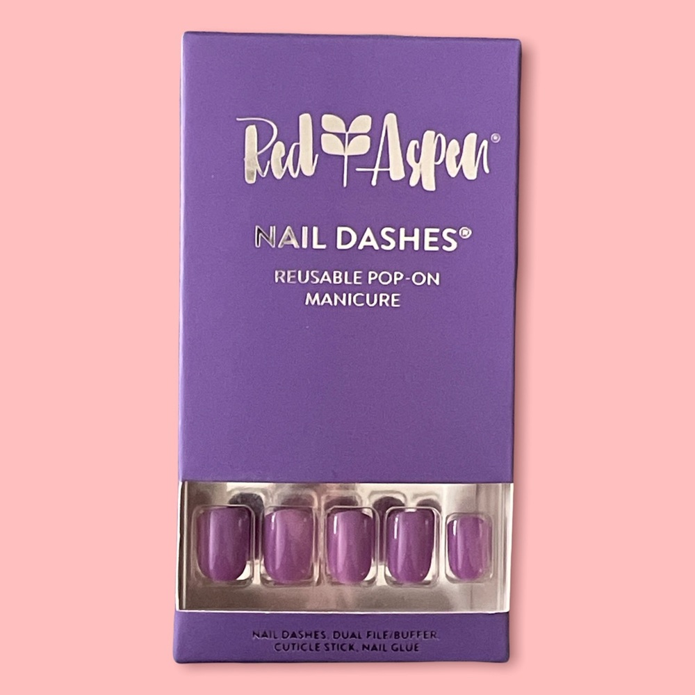 NIB Red Aspen Short Square Nail Dashes in Wild Purple Petunia